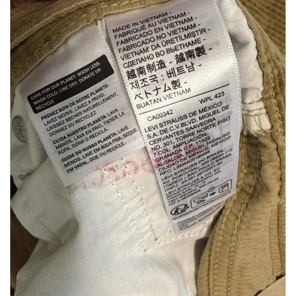 Levis Low Pro Corduroy Pants Mens 31x30 Harvest Gold Tan Straight A0964-1839 NWT